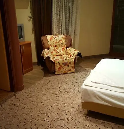 Vendégház Kompleks Fontana 4*