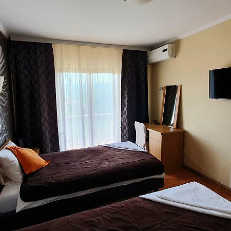 Kompleks Fontana Vendégház 4*